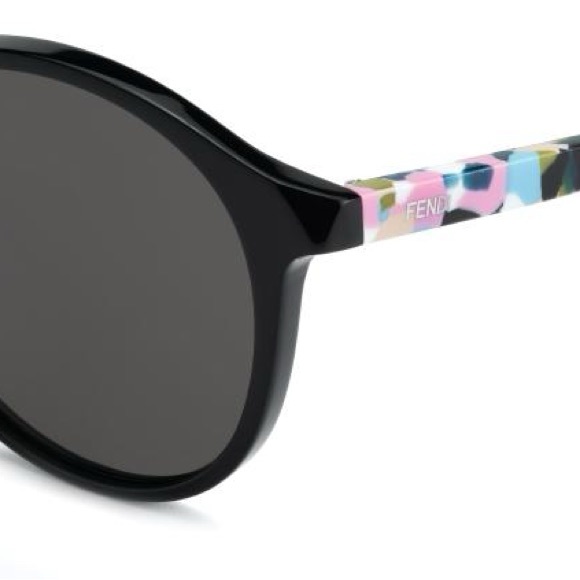 Fendi Black Round Sunglasses Made in Italy - Picture 3 of 9